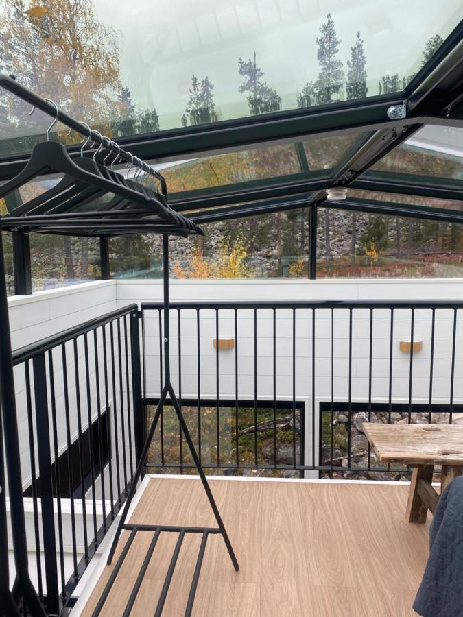 Villa Glass Ceiling Kipinae *